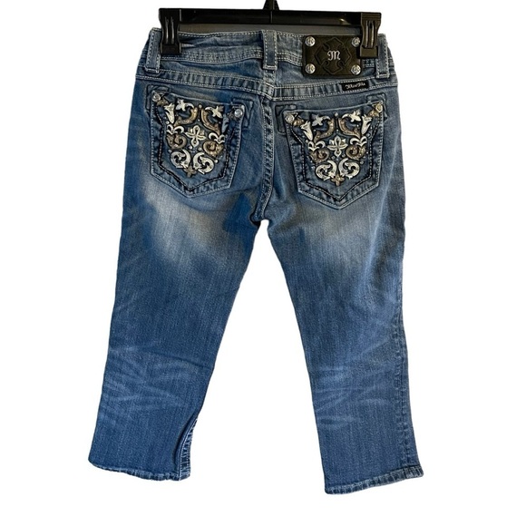 Miss Me Denim - Miss Me Cuff Capris with silver rhinestones and lots of bling size 26 distressed